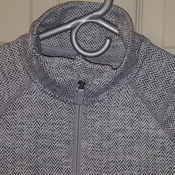 Old Navy herringbone fitted zip up - Picture 11 of 16